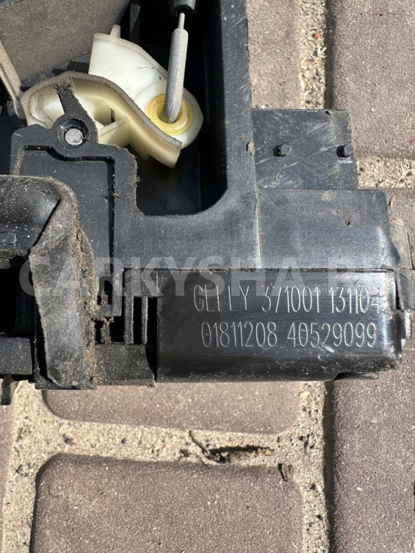 Замок передней правой двери Geely Emgrand EC7 Geely Emgrand EC7 оригинальный номер 1018011215