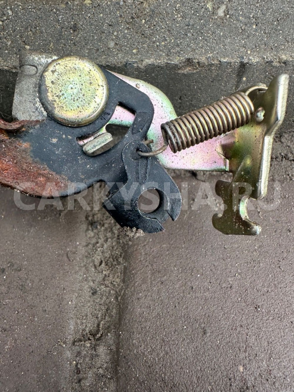 Ручка лючка бензобака Hyundai Getz Hyundai Getz оригинальный номер 8157022002