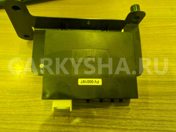 Электронный блок Land Rover Freelander оригинальный номер LR8H2J-19H423