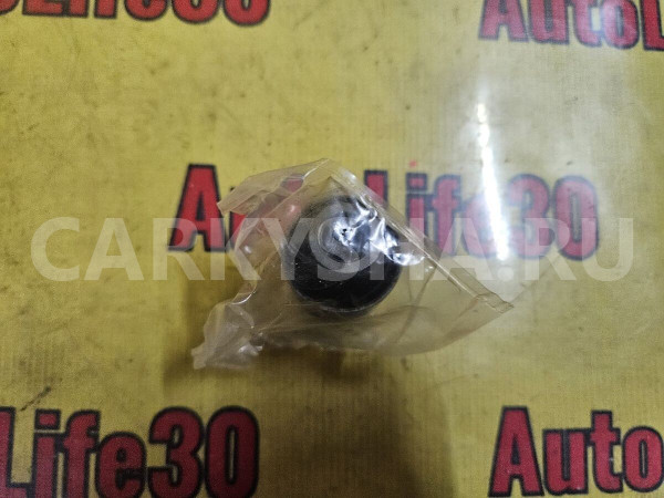 Сайлентблок заднего рычага Mitsubishi Galant оригинальный номер MB864741