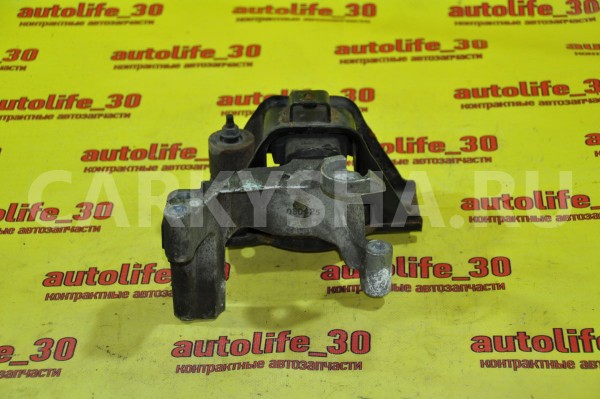 Опора двигателя правая Nissan Qashqai 