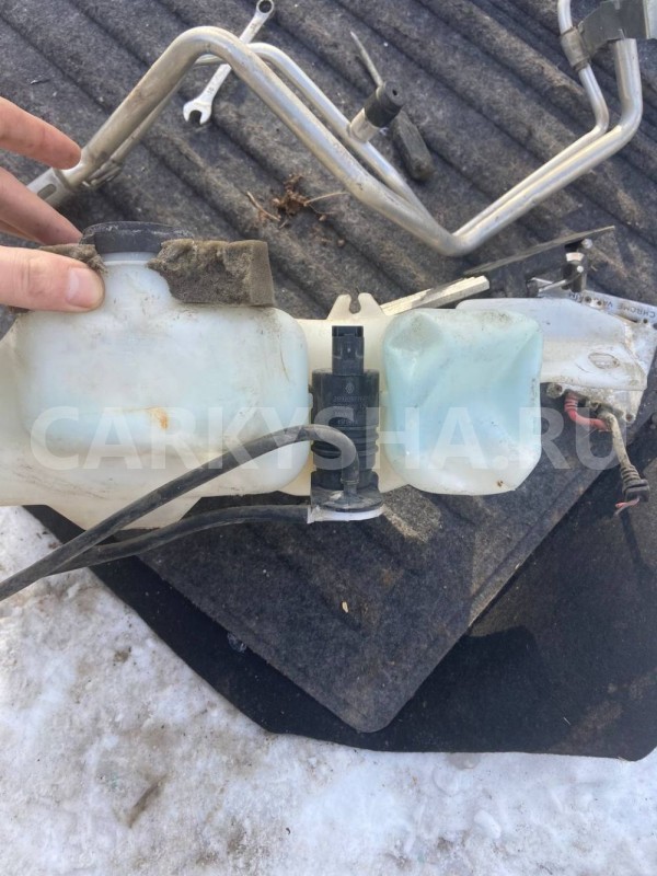 Бачок омывателя ВАЗ (LADA) Vesta I (2015—2023) ВАЗ (Lada) Vesta оригинальный номер 2892097768, 8450008574