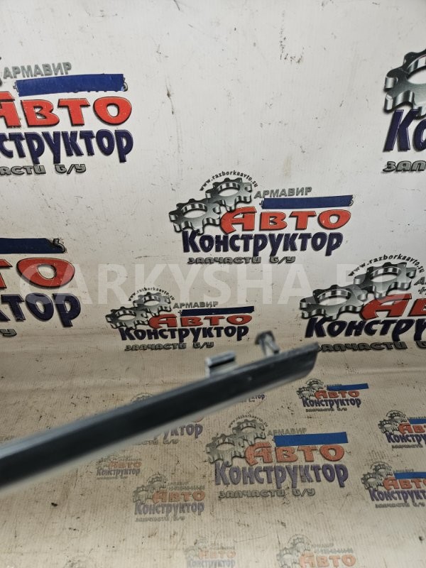 бархатка Toyota Prius 