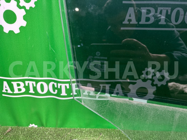 Стекло двери Mercedes GL 2012-2019 A1667251410 X166, переднее правое Mercedes-Benz GL-klasse 