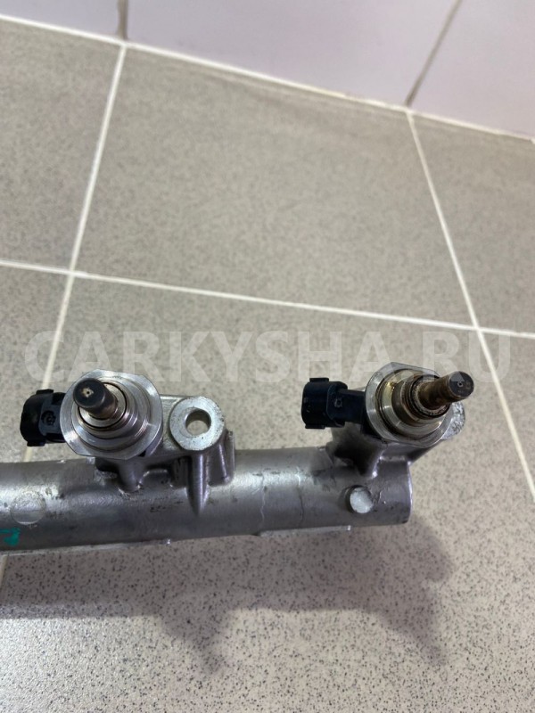 Рампа с форсунками Mazda Cx-7 2008 год Mazda 2 оригинальный номер E7T20171