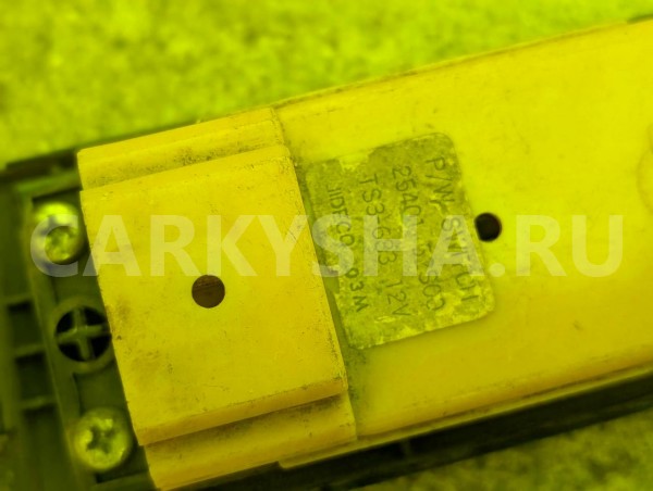 Блок управления стеклами Nissan Terrano 