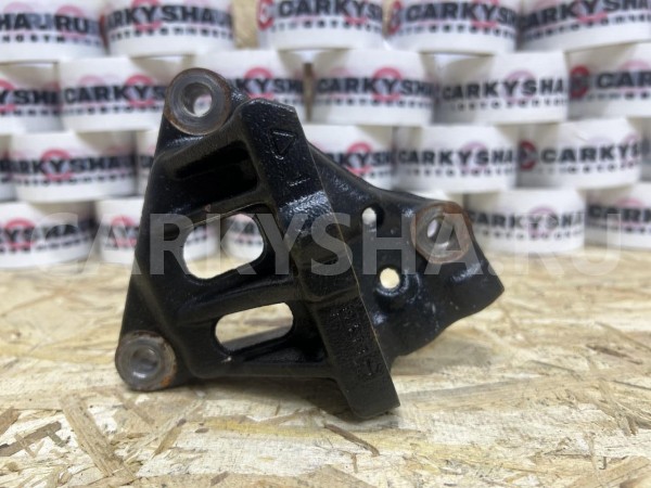 Кронштейн крепления двигателя правый Toyota Camry VIII (XV70) Рестайлинг – седан оригинальный номер 12315-F2030