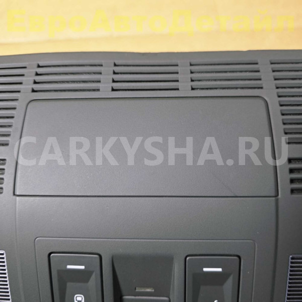 Плафон салона под люк VW Touareg 3 (CR7) 2024г Volkswagen Touareg оригинальный номер 760947105R