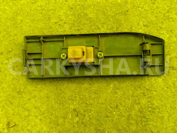 Блок управления стеклами Nissan Terrano 