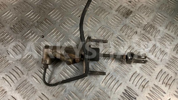 Цилиндр сцепления главный Toyota Carina E Avensis Toyota Carina оригинальный номер 3142020010