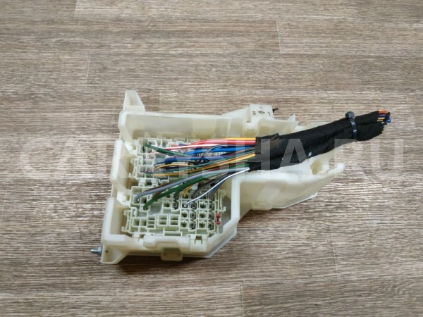 Блок предохранителей салонный Land Rover Freelander 