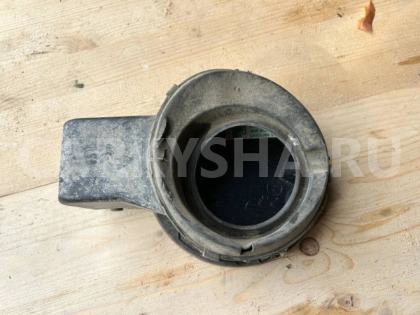 Лючок бензобака Citroen C4 LA TU5JP4 1.6 2006 (б/у) Citroen C4 оригинальный номер 9650573477