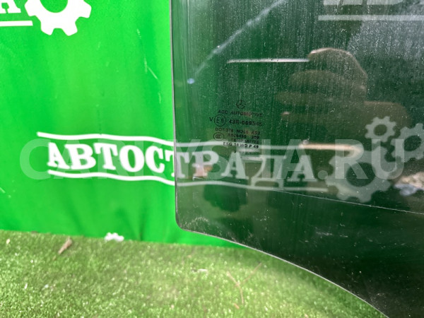 Стекло двери Mercedes GL 2012-2019 A1667352610 X166, заднее правое Mercedes-Benz GL-klasse 