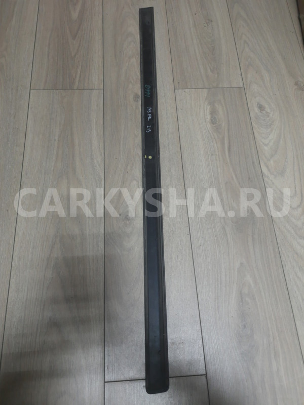 Молдинг двери передней правой Skoda Octavia (A5 1Z-) 2004-2013 Skoda Octavia оригинальный номер 1Z0853518