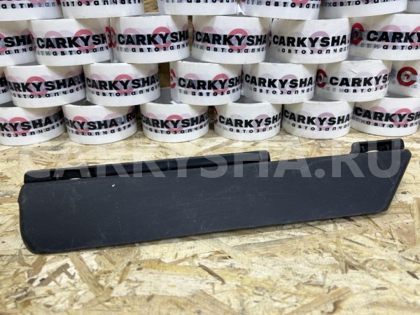 Брызговик передний правый Toyota Fortuner II – внедорожник 5 дв. оригинальный номер 76851-0K030