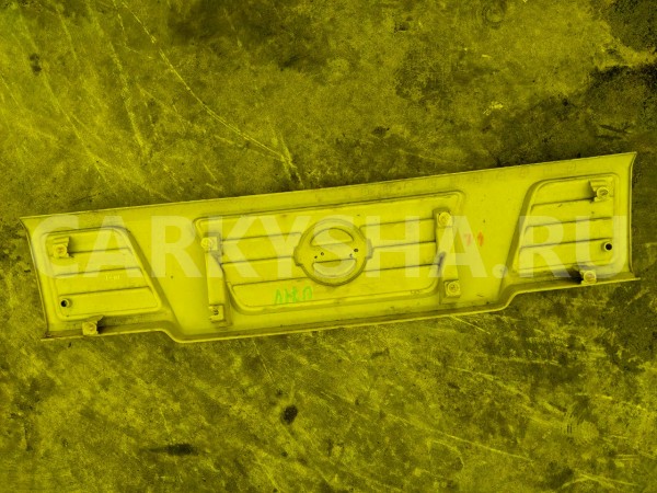 Решетка радиатора Nissan Clipper 