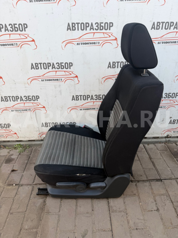 Сиденье переднее левое Suzuki SX4 2006-2014 Suzuki SX4 оригинальный номер 8510680J21