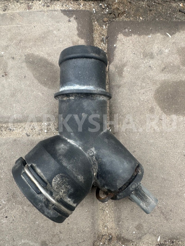 Фланец /тройник Volkswagen Golf Plus Volkswagen Golf Plus оригинальный номер 1K0122291AE