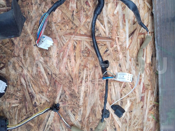 Проводка двери задней левой Mazda 3 BK Mazda 2 оригинальный номер BP4M 67 210C
