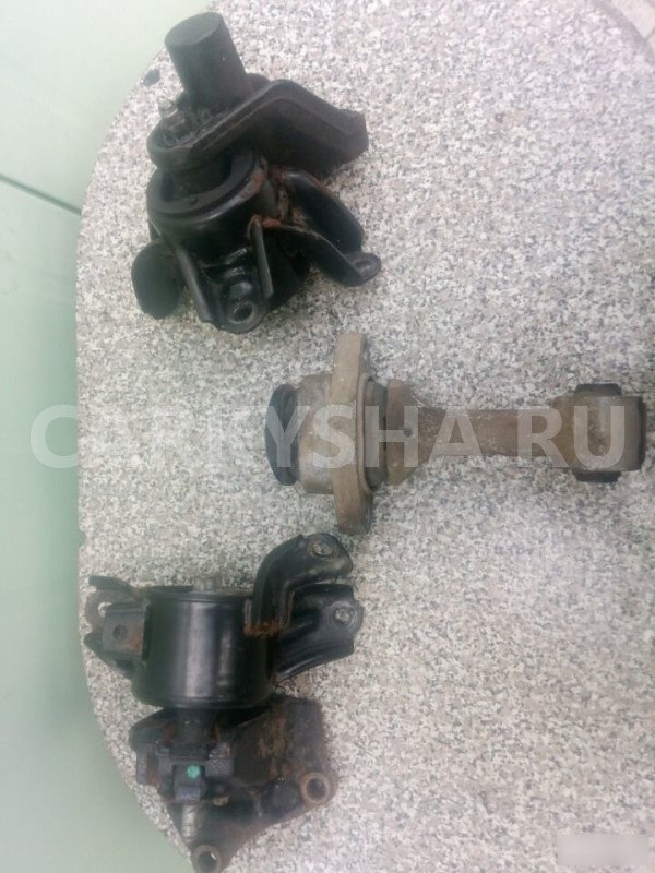 Подушка двигателя Hyundai Solaris Хендай Солярис Hyundai Solaris оригинальный номер 219501R000