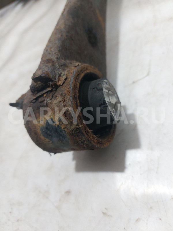 Рычаг задний нижний правый Toyota Avensis T250 Toyota Avensis оригинальный номер 4871005070