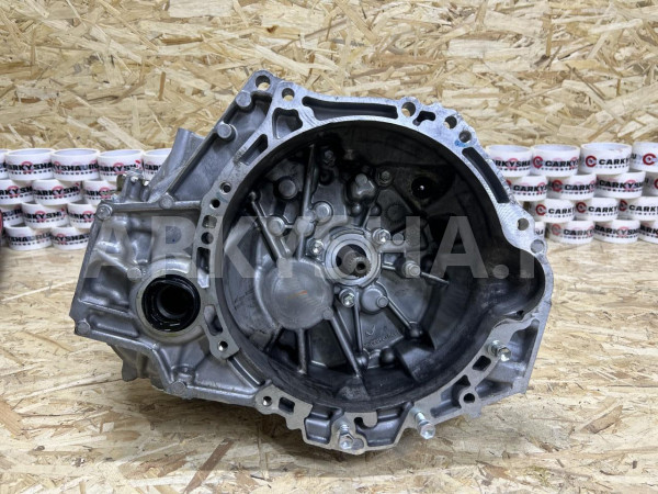 МКПП (механическая коробка передач) Toyota Corolla XII (E210) – седан оригинальный номер 30300-02352