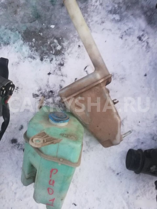 Бачок омывателя Kia Rio I (1999—2002) Kia Rio 