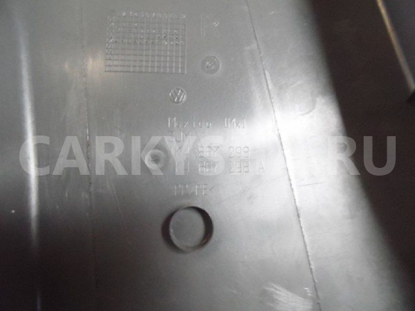 Обшивка стойки Volkswagen Jetta V (2005—2011) Volkswagen Jetta оригинальный номер 1K0867298A