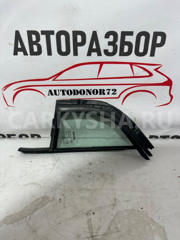 Форточка передняя правая Toyota Yaris 2005 2011 Toyota Yaris оригинальный номер 681250D010