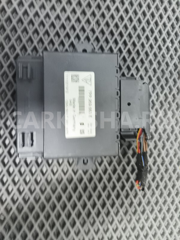 Преобразователь напряжения VW Touareg 2017 7PP959663E NF Volkswagen Touareg 