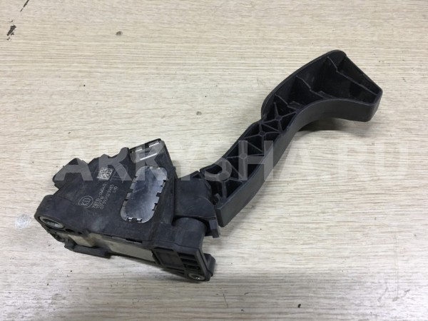 Педаль газа Toyota RAV 4 IV (CA40) оригинальный номер 78110-0W040