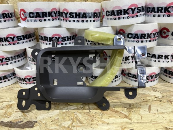 Накладка ручки задней правой двери Toyota Land Cruiser 200 Series оригинальный номер 69287-60020-E0