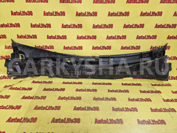 Рамка лобового стекла Toyota Corolla оригинальный номер 5570812330