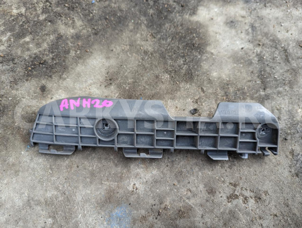 Крепление бампера Toyota Vellfire оригинальный номер 52156-58010