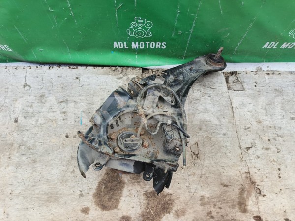 Кулак Mitsubishi Outlander 3 2012-2015, задний правый Mitsubishi Outlander 