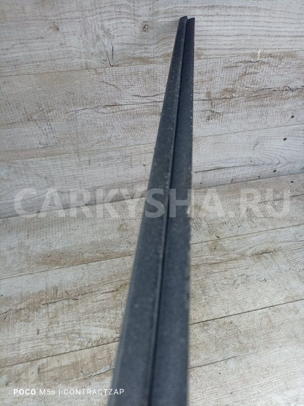 Уплотнитель стекла двери Nissan X-Trail III (2013—2019) Nissan X-Trail 