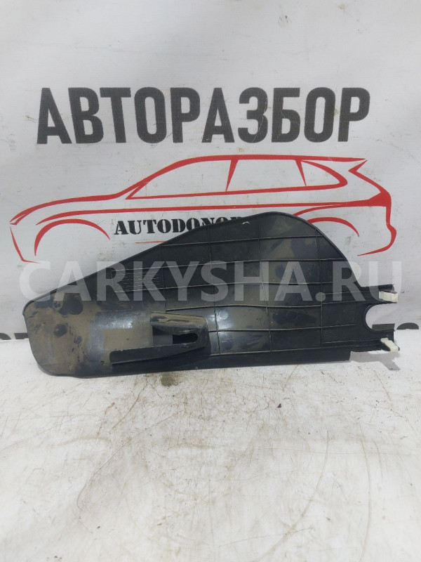 Накладка центральной консоли правая Hyundai I30 FD Hyundai i30 оригинальный номер 847962R000