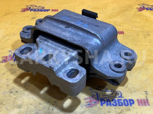 Опора двигателя левая Skoda Octavia II (2004—2009) Skoda Octavia оригинальный номер 1K0199555L