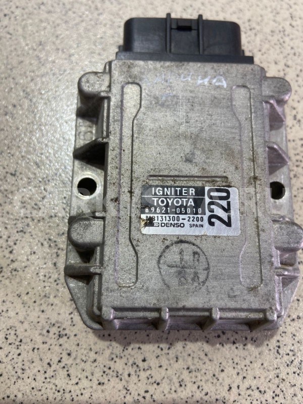 Коммутатор зажигания Toyota Carina E 1996 г 7A-FE Toyota Carina оригинальный номер 8962105010