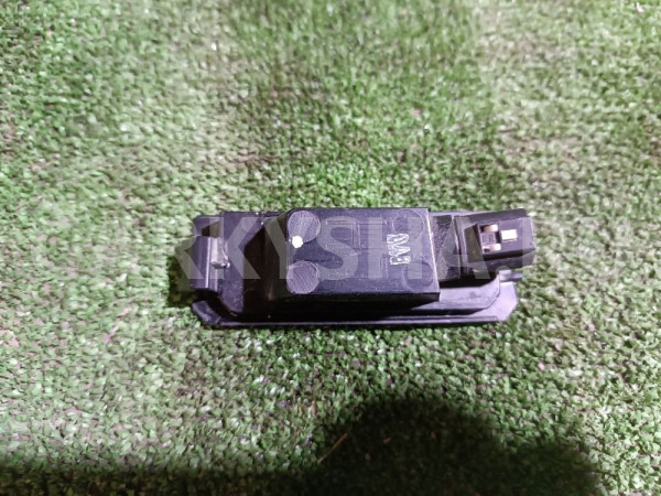 Фонарь подсветки номера Kia Rio оригинальный номер 92501F6000