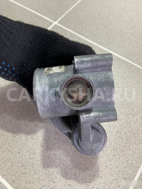 Дроссельная заслонка Ford Focus 2 2007 г Ford Focus оригинальный номер VP2S6U9E927F