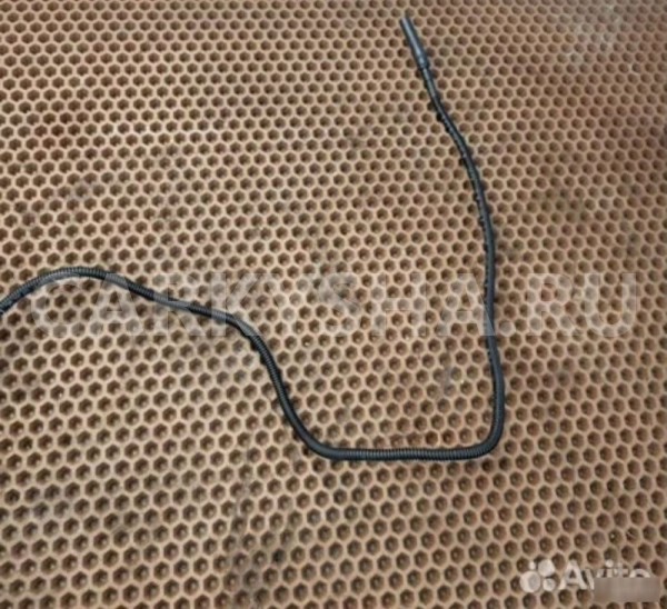 Трубка омывателя в крышке багажника BMW X1 