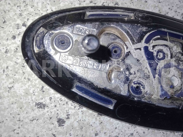 Эмблема Ford Fiesta Mk6 рестайлинг (2012—2019) Ford Fiesta оригинальный номер 5258395