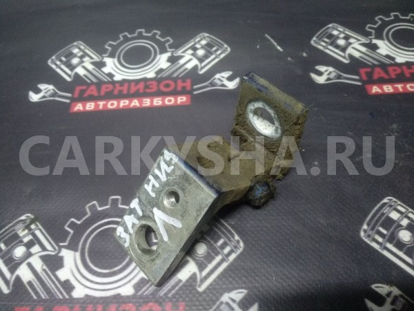 Петля двери Шкода Фабия Skoda Fabia 1 Skoda Fabia оригинальный номер 6Y0831401D