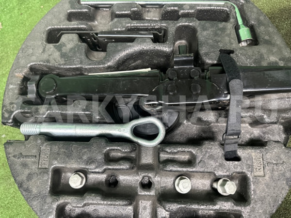 Домкрат Mercedes GL 2012-2019 A1668900007 X166 Mercedes-Benz GL-klasse 