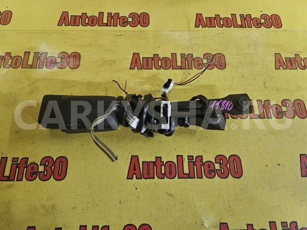 Защелка ремня безопасности Nissan Juke 