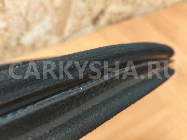Уплотнитель проема двери передний левый Mercedes-Benz W124 оригинальный номер 1246970151