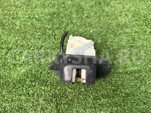 Замок багажника Nissan Juke 2014 90502EN00A NF15 Nissan Juke 