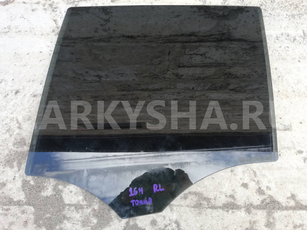 Стекло боковое слева сзади A1647350710 Mercedes-Benz M-Class W164 Mercedes-Benz M-klasse оригинальный номер A1647350710