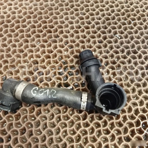 Трубка охлаждения BMW X1 оригинальный номер 11 53 8 518 749